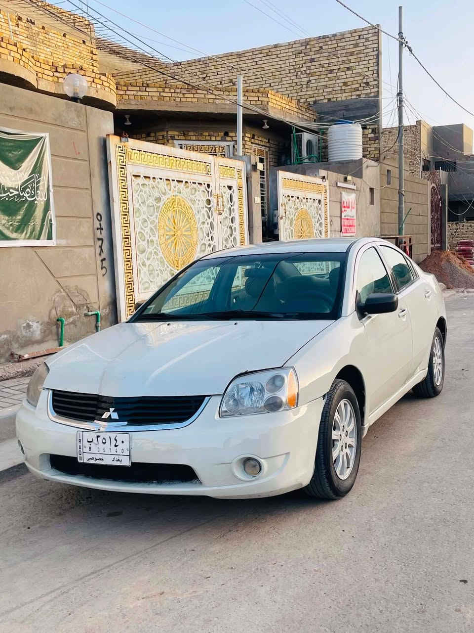 مستعجل على البيع 
متسيبوشي كلنت 2007 وارد امريكي باسمي تحويل ثاني رقم بغداد حادثها قطع صبغ ابيع مصبوغه حزام مكينة كير جديد من كوريا قبل اقل السنه شادهن #تبريد ثلج طخم تاير باتري جديد السيارة خير من الله مكان السيارة الديوانية 
#السعر 60 وبيها مجال للاتصال ***********
***********
