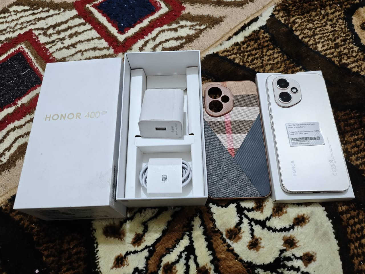 هونر 400 أخو الجديد
كامل مكمل
الذاكرة 512
الرام 12
الشاشة أمولد
للبيع بـ 400
أو للمراوس
مكاني بغداد

رقم الهاتف
***********
