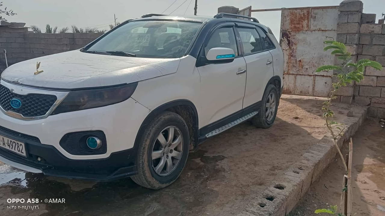 السلام عليكم 
سورنتو موديل ٢٠١٢
رقم سليمانيه سنويه جديده بسمي 
٧ راكب 
كير عادي السياره ٦ نمر 
تخم تاير جديد
محرك ٢٤٠٠        
 ٤ سلندر 
تبريد +تدفئه كله شغال 
السياره بيه ظربه من الخلف 
صبغ عام 
مسجل شاشه 
سعره ٨٥ اخوان رحمه علا والديكم المو شراي يعبر المنشور بكلمه طيبه 
*********** مكاني طوز خورماتو
