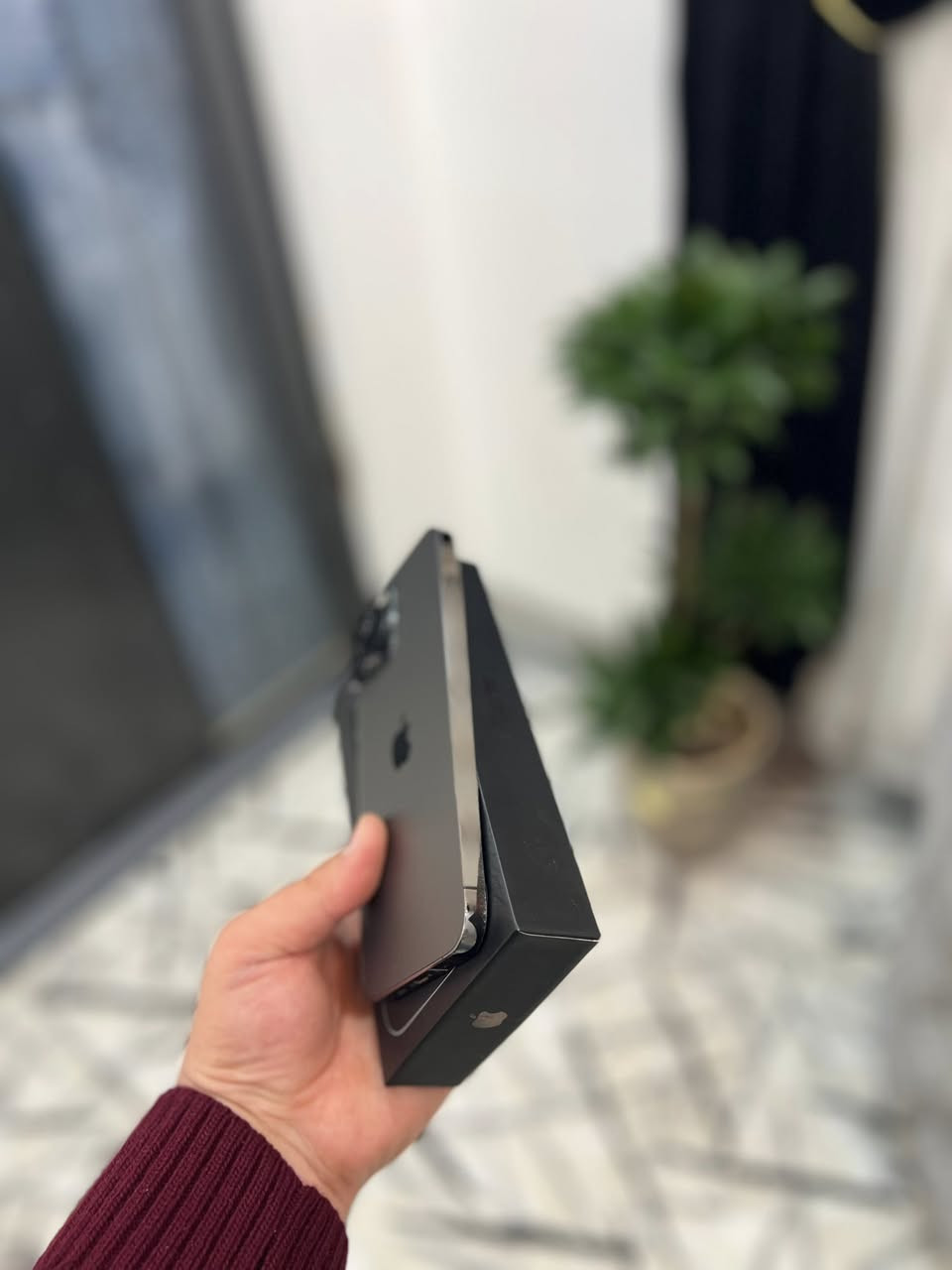 ايفون 13 برو ماكس للبيع بطاريه 93 الجهاز شرط ما مفتوح ولا يعبر هوا السعر 580 بي مجال مكاني موصل الجديده الشراي يتصل ***********
