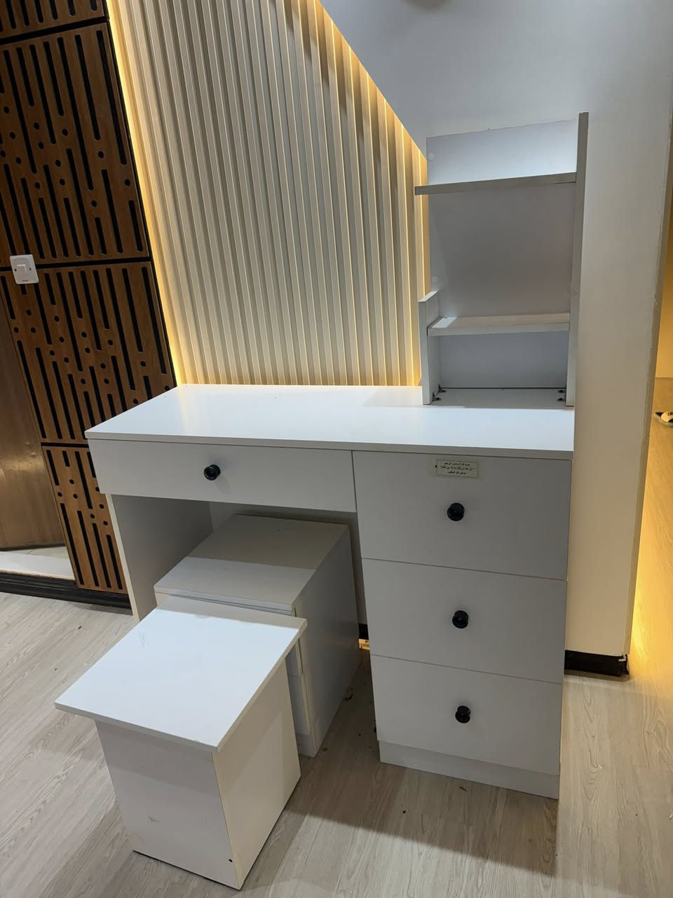 عندي ميز مال غرفة ويصير مكتب هو مجرات جديد


**إذا كنت صاحب هذا الإعلان وتريد حذفه لأي سبب، رجاءا أرسل رسالة إلى الدعم الفني**