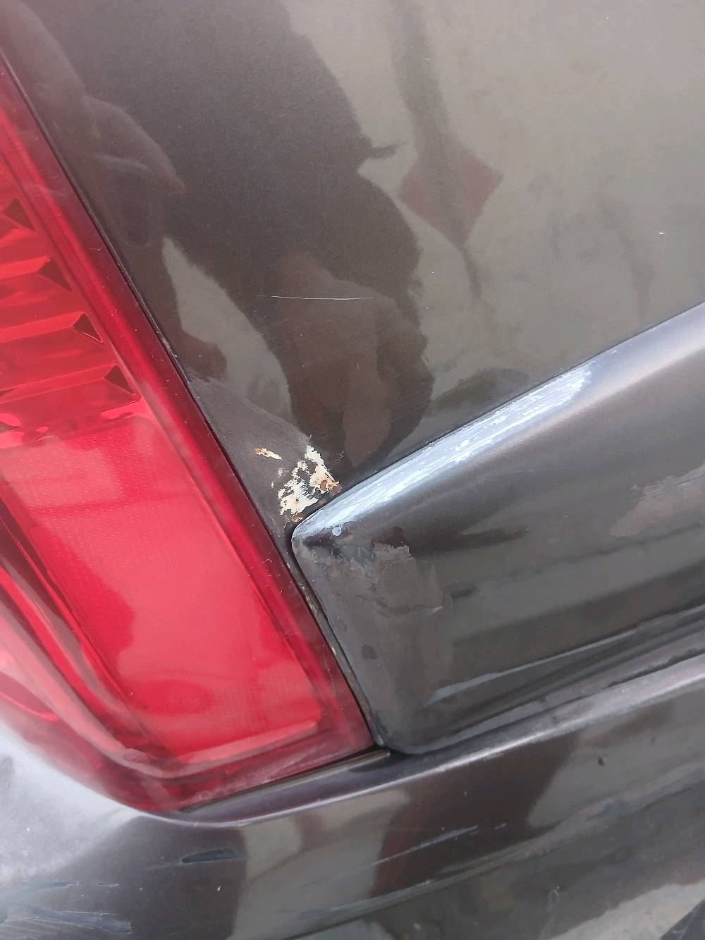 كيا سبورتج ٢٠١٠ خليجي لون جوزي
داخل بيجي فتحة سقف. شاشة ايباد رقم و سنوي باسمي الى ٢٠٢٨ مكفولة من الصبغ
فقط تكحيل الجاملغ شي قليل مع البنيد ايضا قليل و ل بكلايت + جرد خفيف بل بنيد مثل ما موضح بلصور و بارد شبر بل باب السكن رقم اربيل  