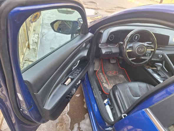 النترا 2023 وارد امريكي
فول مواصفات للاخير 1/1
ماشيه 60 الف
مكينة 2000  دوش 
بصمه 
فتحه سقف
حساس امامي خلفي 
5 ويل كب 
سيارة جديده
السعر 155
مكاني البلديات للتواصل رقم الهاتف ***********
