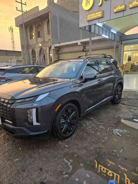 السلام عليكم للبيع فقط 
هيونداي بلاسايدXRD ٢٠٢٥  وارد امريكي حادثه طخه خفيفه بلدعاميه اخت الكلين
ايرباك استيرن ودشبول كفاله من الصبغ والظربه ماشيه ١٣ الف مايل وصور حادث مرفقه وي الصور 
مواصفات 
محرك ٦ سلندر ٣٨٠٠
4×4 فورويل 
وظعيات قياده 5
بصمه تشغيل وابواب وتشغيل عن بعد 
فتحه سقف سلايد 
تبريد ٣قطع 
مري شفط وقلاب +اشاير بلمري 
كشنات جلد +كشنات كهرباء +تدفئه بلكشن 
5 كامرات محيطيه ٣٦٠ درجه 
شاشه كبيره متصله متغير الوضعيات 
7راكب كشنات منفصل VIP 
لايت ٣ عدسات+اناره LED
جنطه كهرباء رادار امامي خلفي جانبي توقف ذاتي تحديد مسار قياده ذاتيه وباقي مواصفات معروفه رقم اربيل دولي بأسمي سنويه وهزه جديده تحويل مباشر 
السعر 330 ورقه وبيه مجال بسيط بعد المعاينه مكاني بغداد قرب مخابز باب الاغا 
اي استفسار اتصل, ***********
                           ***********
