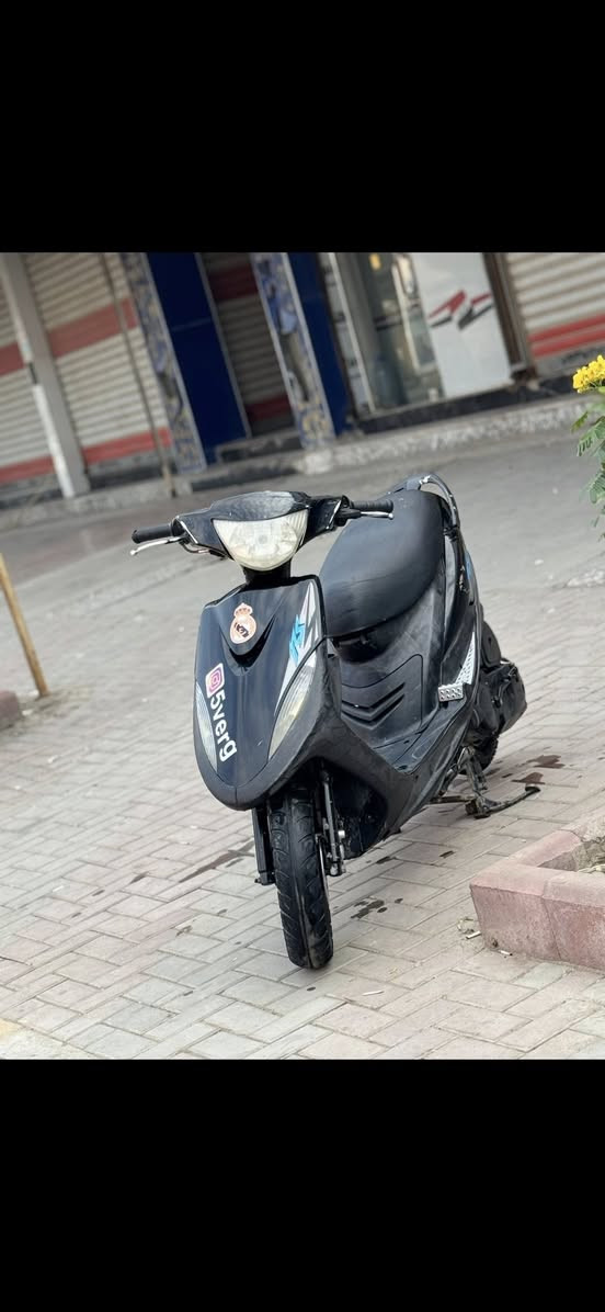 ماكس عدله بلاديه مابيه اي نقص مكينه بلاديه كفرات ختم واحد
جيب وياك الف فيتر افحص دراجه خير من الله تايرات جدد دهن جديد كهربائيات كلها شغاله اشاير شغاله نكره سلف وهندر واحد  السعر 650 وبيها مجال حك لجيه 
عنوان الدراجه بغداد زيونه 
الرقم ***********
