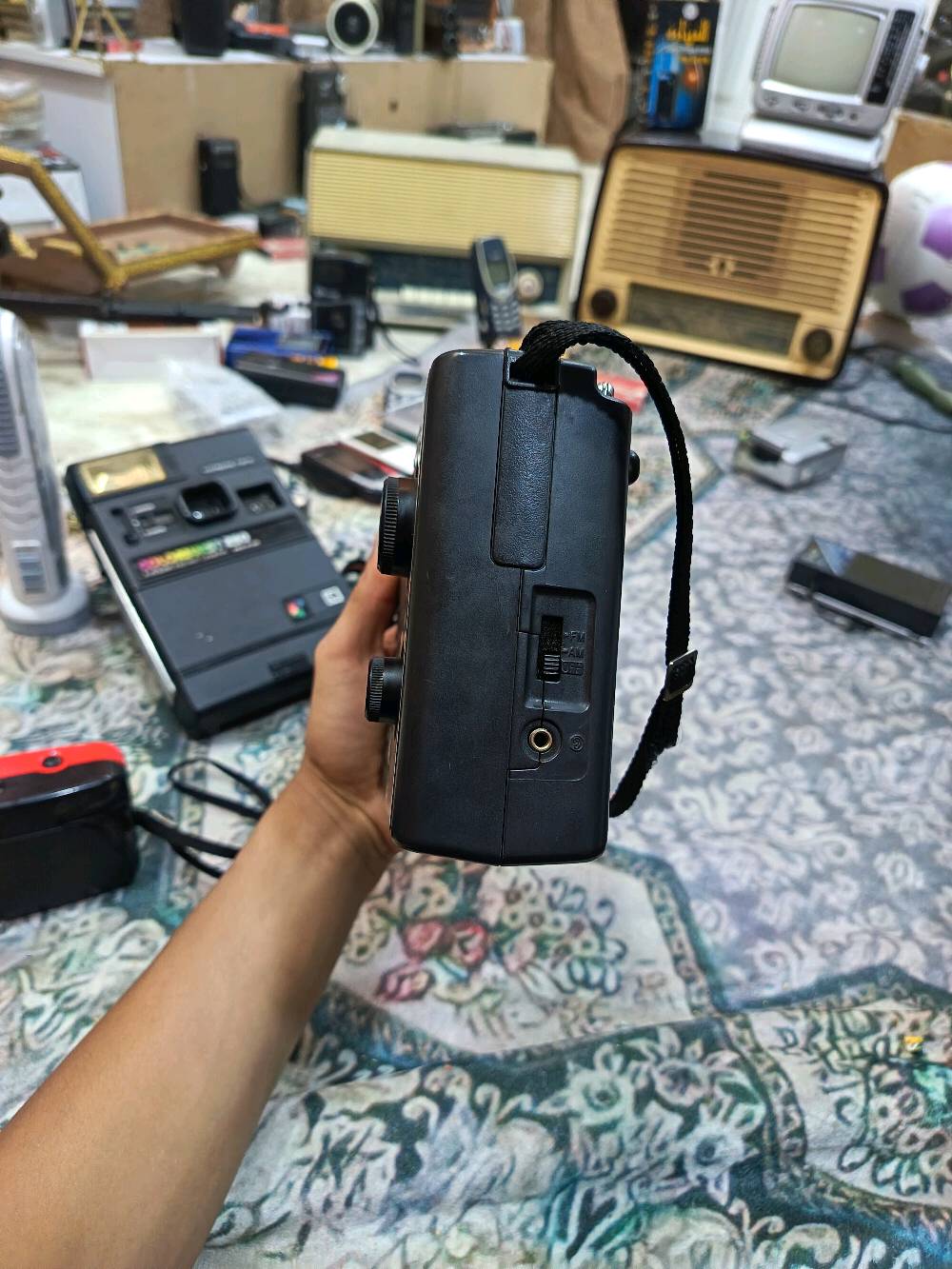 للبيع راديو سوني الياباني الأصلي نضافه ٨٥ بلميه وشرط ياباني أصلي السعر ٨٠ ويه التوصيل ***********