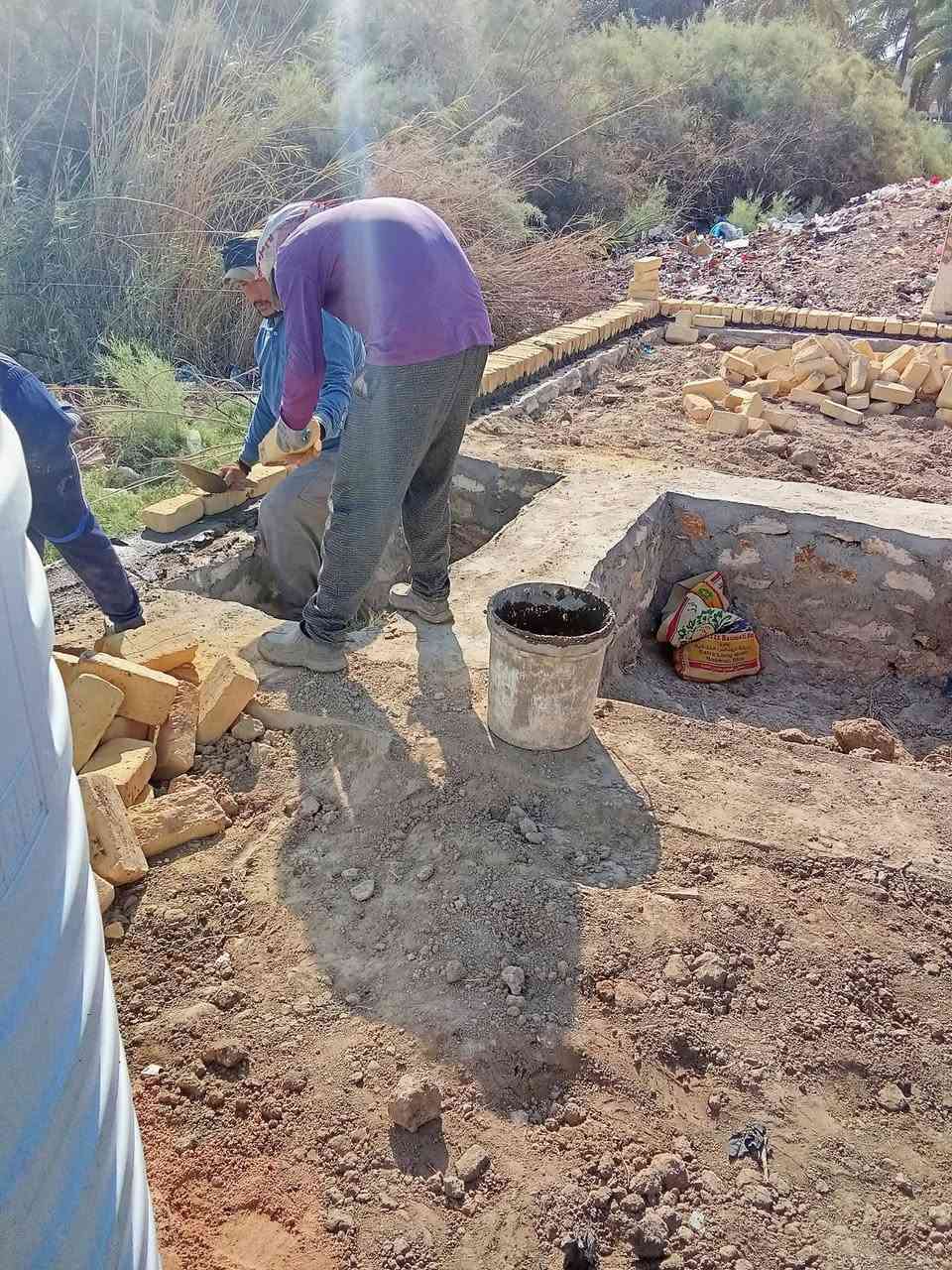 السلام عليكم
قطعة للبيع طابو زراعي سند 25
المكان فرع الزريجيه يم مجمع امير ال بندر خلف مدرسه المرسلات
المساحه 250متر
بيها 135متر مدكوكه اساس حجر ومدفونه تراب بيها بناء غرفتين طابوك عكاده فقط
و 115متر بصفها فارغه
السعر 17بيها مجال
***********اتصل وتدلل
