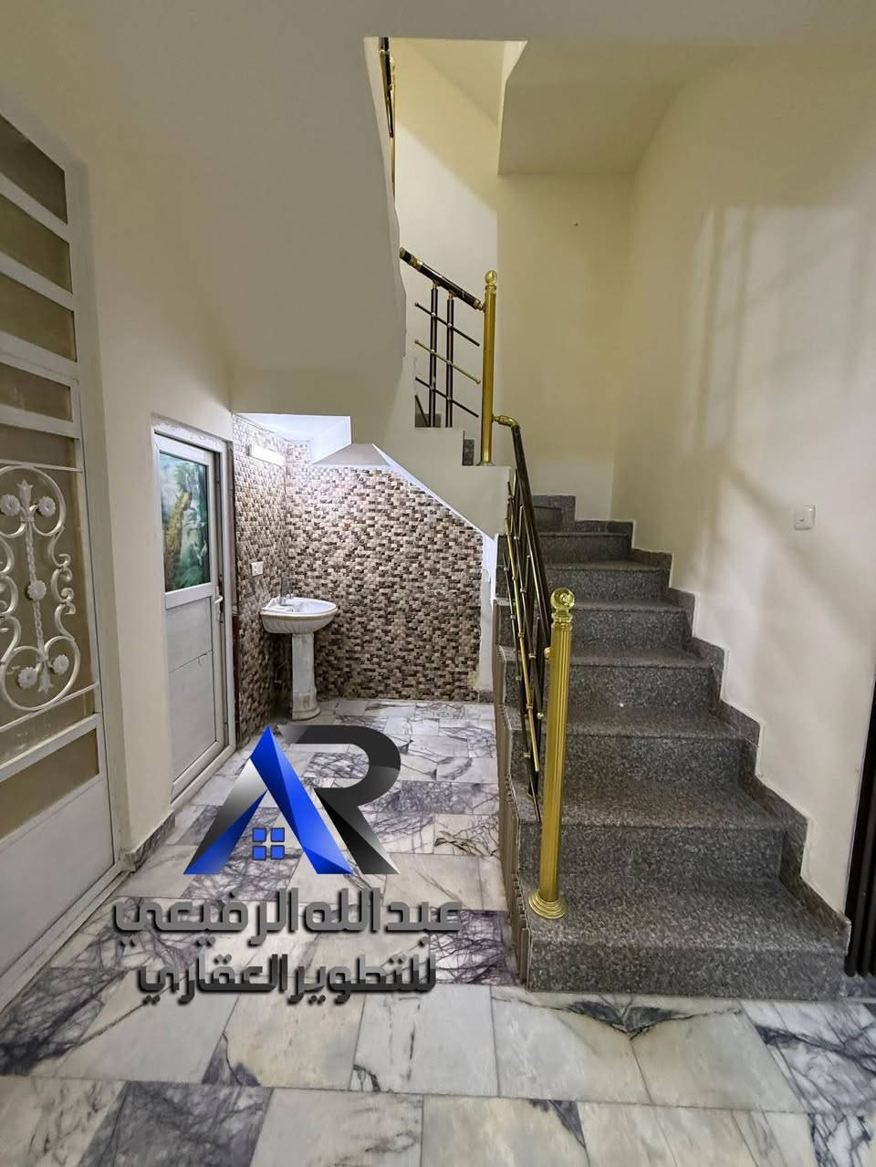 للايجار __ في__ السيدية --بيت مساحة ١٢٠ متر
يتكون من 

٤ غرف نوم 

٢ خدمات صحية 

صالة 

مطبخ 

الموقع / الضباط /

السعر ((( مليون ونص )))

مكتب عبدالله الرفيعي

للاستفسار الاتصال على الارقام التالية

***********

***********

***********
