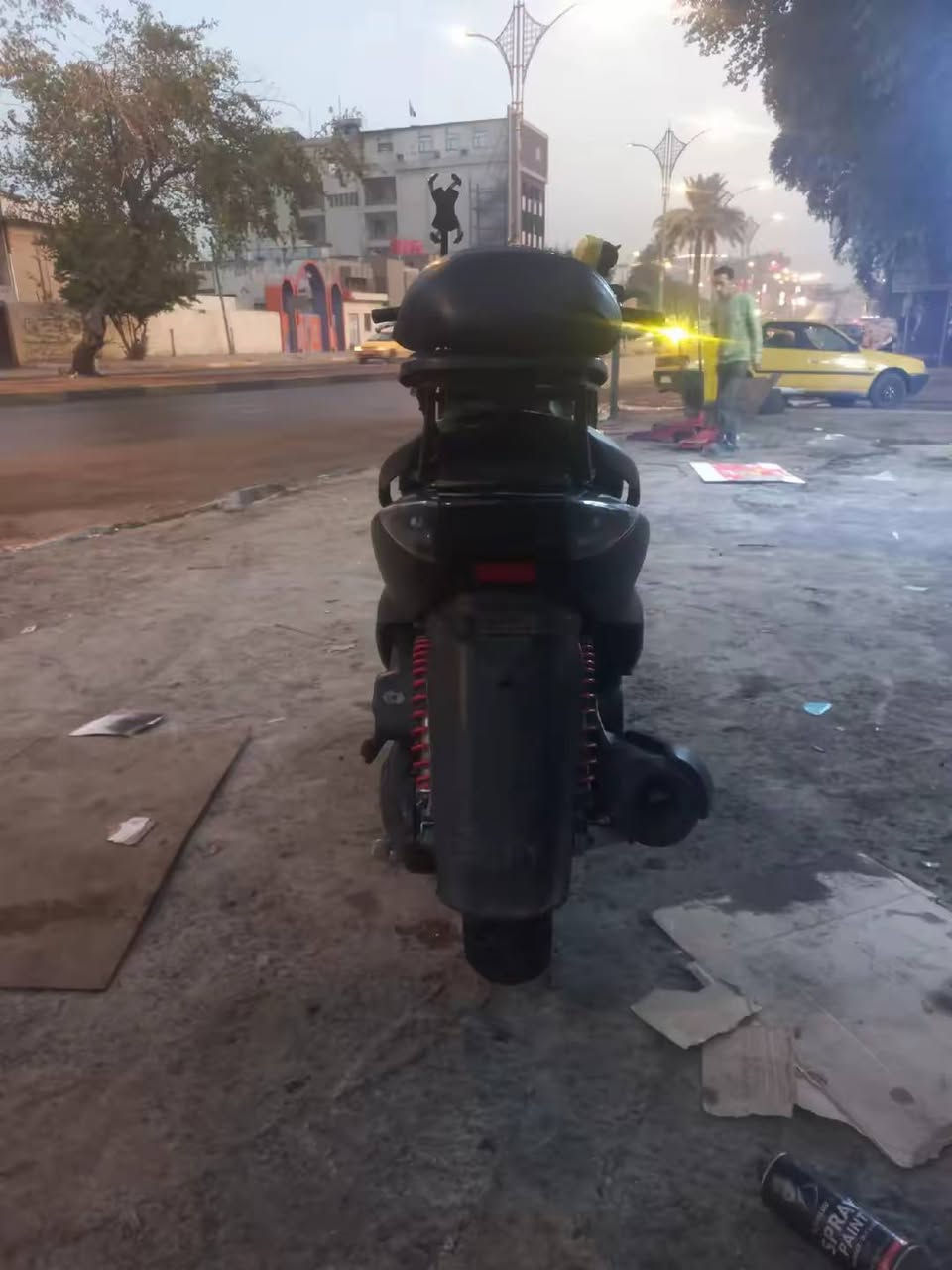 سلام عليكم
دراجه سكنس لبيع 
مكينه خير من الله 
كوري ١٤٠ 
دراجه كلش نضيفه 
شلعه ومعدل 
كهربايات كلهن يشتغلن اربع اشاير 
الدراجه اسود طافي قليل تلكه هيج لون 
اشاير ومازده مضله 
مكان بغداد الوزريه 
الدراجه تمشي فوك ١٢٥
السعر خاص 
الهاتف ***********
