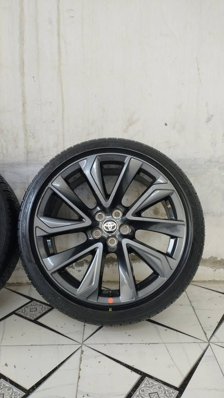 اسلام عليكم اخوان سعر375 الف كلش مناسب جدا جمالي ويل تايرات  كورلاXSE حجم 18 شريكة أصلي بلادي لا كسر شرط تعديل لا لحيم بعد نيضف 4 تايرات دلوب شريكة أصلي قياس تايرات 225/40/18 سعر كلش مناسب  شرط الفحص ناعم كاتم للصوت سعر  375 الف  عنوان كركوك منطق قادسي أو لا يم نادي سولاف خلف جامع رقم موبايل ***********  *********** فقت رقم اسيا بي واتساب فايبر
