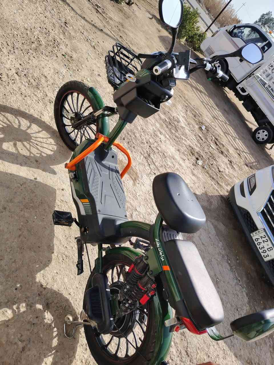 سلام عليكم للبيع بايسكل شحن سرعه 45 اربع نمر 5بطاريات سعر 550 وبي مجال مكاني واسط الصويره ***********
