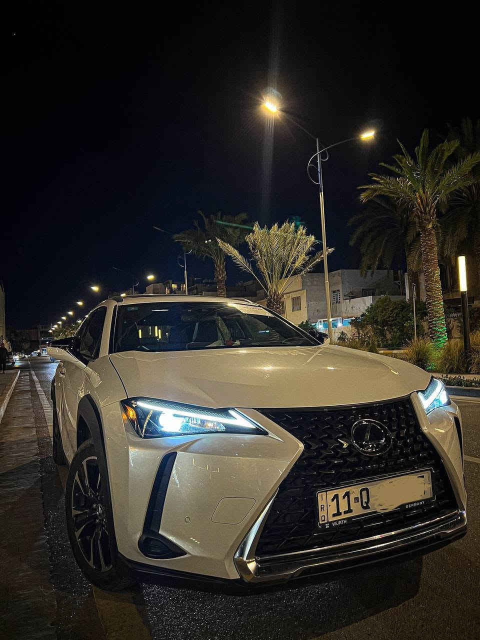 LEXUS UX250h 2024 
لكزس 2024  (هايبرد) 

حادثها خلفي بسيط (بدون ايرباك) 

📌قطعة وحدة صبغ

‏المحرك:  2000 هايبرد
مرقم بغداد ومكاني بغداد 
‌‎
•مواصفات السيارة  : 

•بصمة ابواب 

• بصمة ذكية 

•شاشة كبيرة 

• فتحة سقف سلايد

• داتا شو تعرض العداد ع جامة الامامي

° كشنات جلد + كهرباء 

•رادار أمامي و خلفي و مانع تصادم

•تحديد مسرب وتصحيح مسار الي

•مفتاح ذكي ريموت +  فتح الصندوق الخلفي  

•قفل تلقائي عند مغادرة السيارة.

• صندوق خلفي كهربائي 

•نظام cruise لتثبيت السرعة إلكتروني. متفاعل مع الرادار 

•نظام حماية من السرقة.

•ثلاثة أنظمة قيادة ( Econ – Sport – EV ).

•أضوية لمس LED ( اتوماتيك )

•حساسات إضاءة LED AUTO 

•حساسات امامي + خلفي 

•نظام ابل كار واندرويد 

•نظام تنبية السائق Driver alert 

• شحن وايرلس

•حساسات مطر اتوماتيك

السعر : 247$

***********
