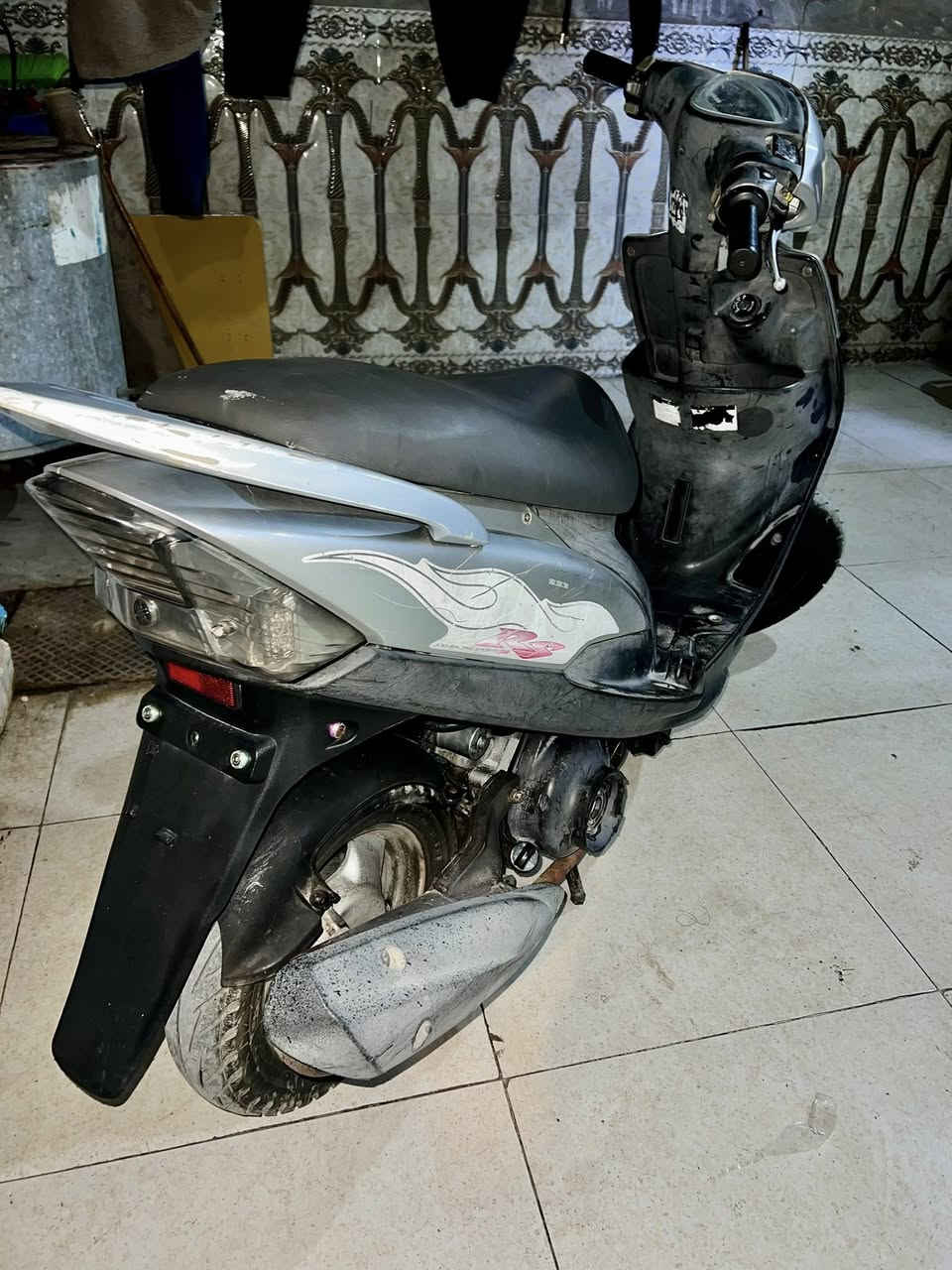 ماكس عدله للبيع دراجه كلها بلاد مامفتوحه جيب وياك فيتر وتعال افحص مكينه ناعمه كلها شغاله سلف هندر اشاير لايت صطاب سكنات عالي ناصي زنون كفرات كلها بلاديات اصليات مختمات السعر 850 وبيه مجال مكاني البصرة الحيانية شارع السيد وتساب ***********
