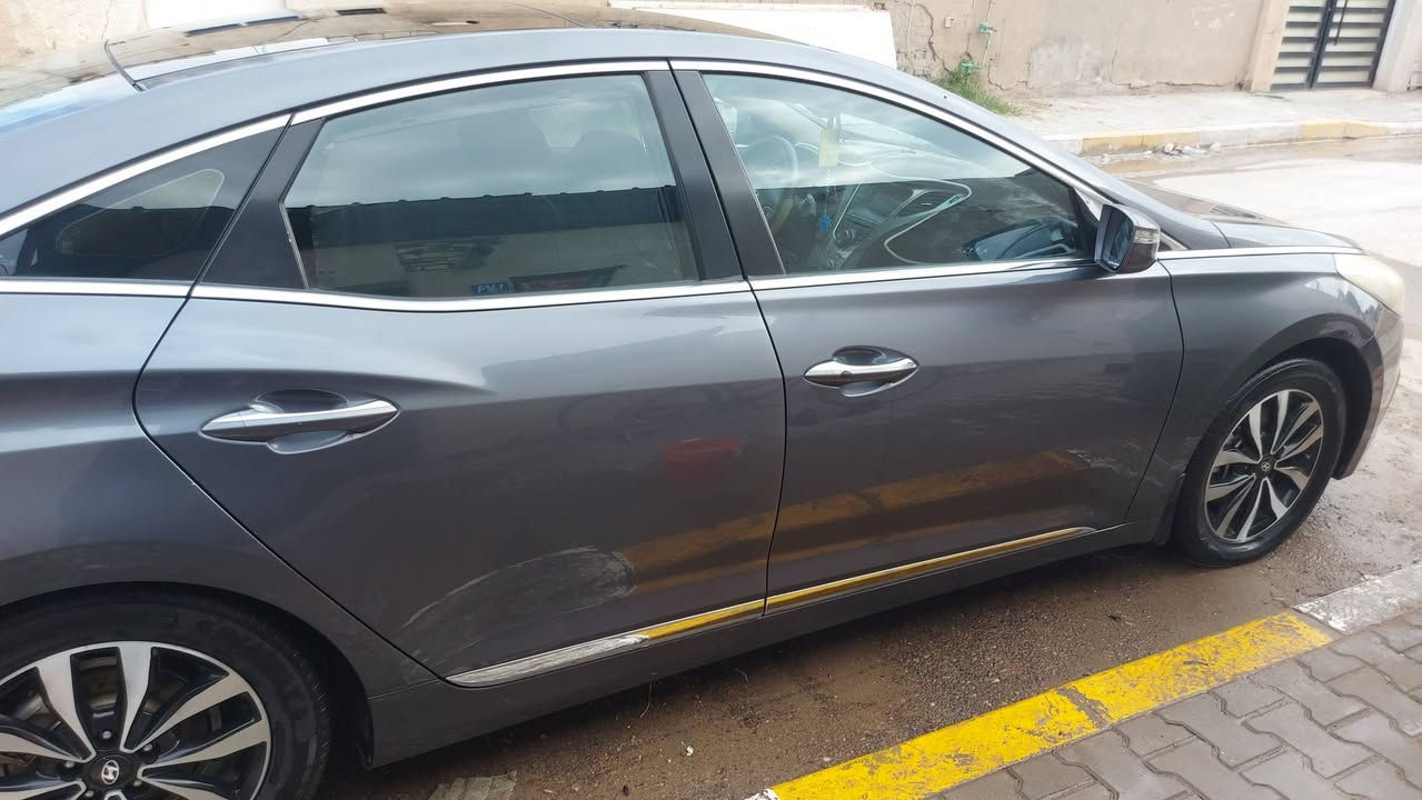 السلام عليكم ازيرة خليجي بصمة فول مكفولة كفالة عامة مكينة وكير مكفولات موديل ١٣ فول  رقم شمالي السعر ١٣٥ وبيه مجال للشراي ***********
