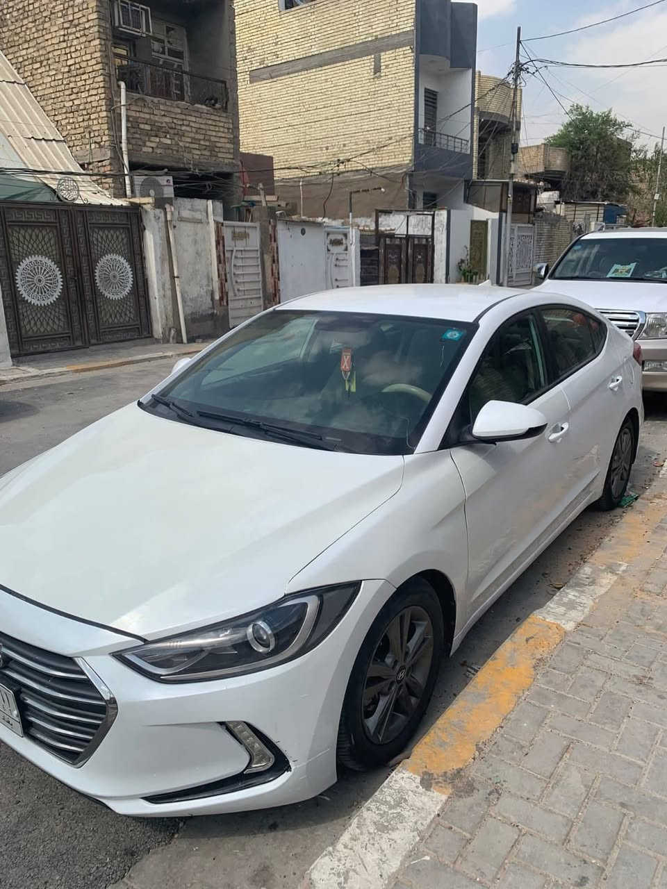 السلام عليكم ورحمة الله وبركاته 
الالنترا موديل 2018 وارد امريكي ضربتها موضحة بالصورة سيارة ماشيه 76 الف حقيقي 
السعر 128 
*********** 
مامتواجد على الماسنجر بس على الرقم
