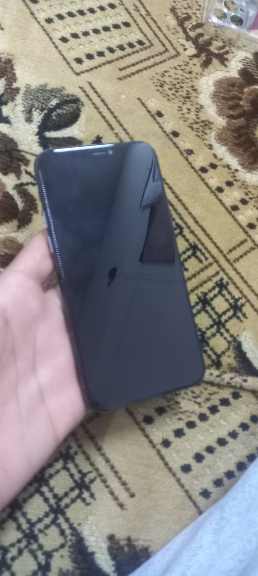 سلام عليكم ١١ برو مبدل شاشه وبطاريه ذ ٦٤ احسن نوعيه كلشي شغال عدا الفيس ايدي متوقف مكاني بغداد حي العامل سعره ١٦٠ قفلللللللللللللل بدون عموله ***********
