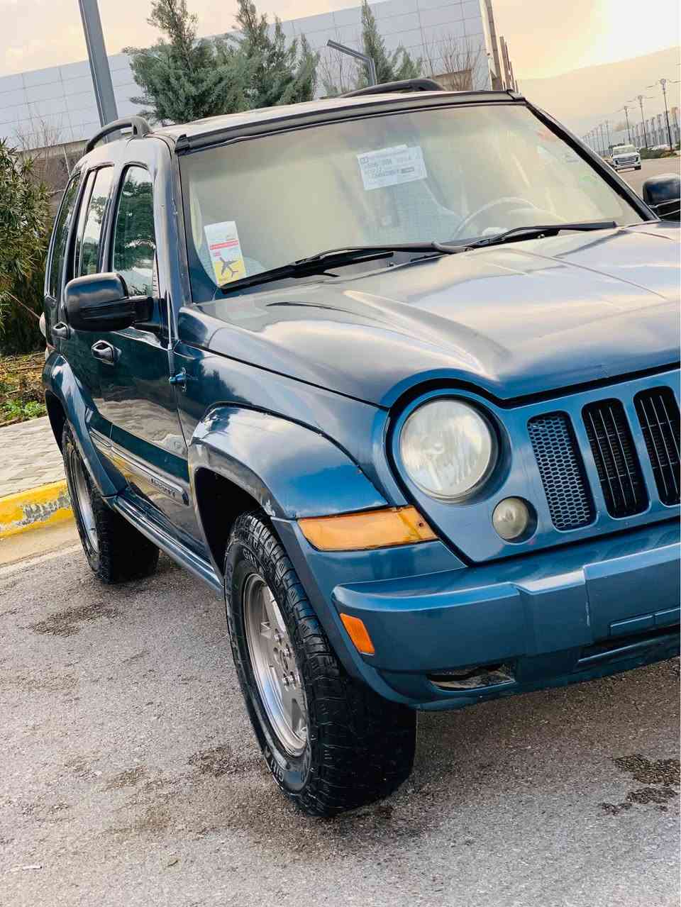 شوين سليمانى ***********سعر59كه ميك مه عامه له 
جێب لیبرتی مۆدیل2006دەبل ئەکسل مەکینەو گێر بەشەرت تەبریت ساردو گەرم جوارتایەی تازە
900دۆلار خرامەی تیایە دوای مەعامەلە ئەگەرێتەوە 
تەعدیل سورعە سوکان ڤۆلیم تەحویل خرامە براوە بەشەرت  ئالوگۆرناکەم تکایە السليمانية, العراق
