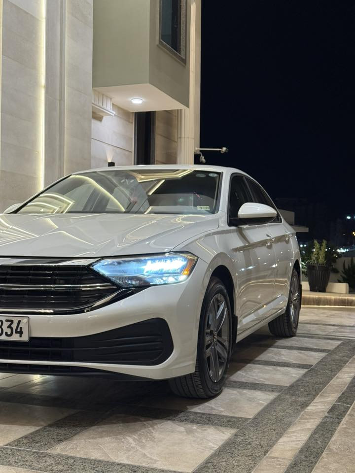 جيتا 2024 SE
ضرر جاملغ الخلفي فقط.   الايربكات كلها سليمه 
كشنات جلد تدفئه هي مواصفات ال SE رقم شاصي والسونار مرفق مع صور 
الشراي عل واتس ***********
