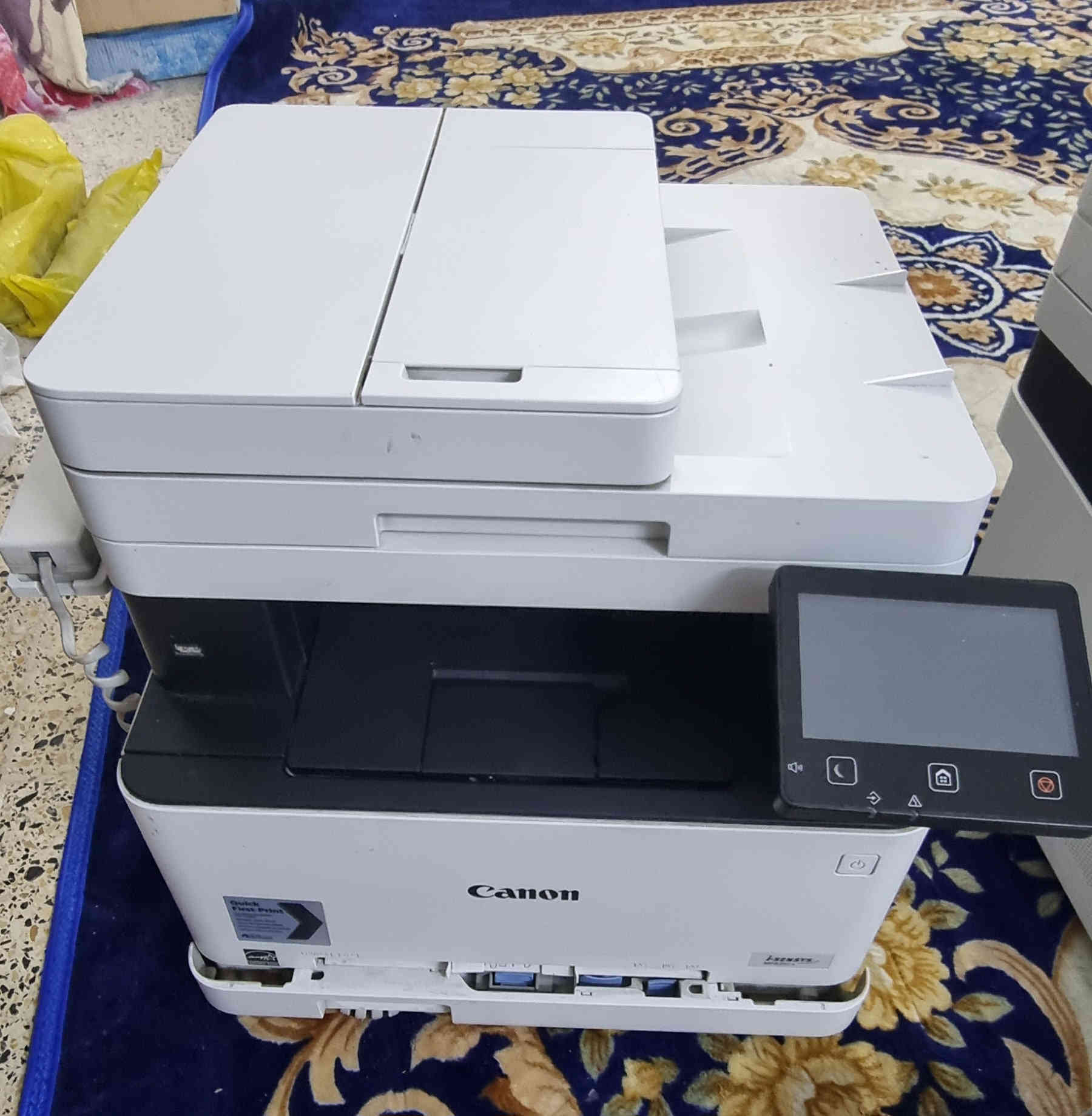 طابعات ليزريه كانون عدد 3
طابعات ليزريه كانون 645\631\635 للبيع شلع مع الاحبار
المواصفات معروفه شاشة لمس  واي فاي
السعر الكلي للطابعات كلهن مع الكاترجات (450 الف)
شغالات ويطبعن بس طباعه خفيفه احبار تجاريه
بغداد/مدينة الصدر/***********
