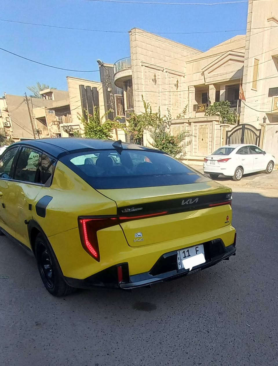 السلام عليكم كيا K4 موديل 25 جيتي لاين عد الفتحه حادثها كما موضح بل صور وسونار 
مكينه 2000
 ماشيه 13
ترقيم جديد بغداد خصوصي (بسمي) 
 السعر 158
العنوان بغداد 
اخوان لي يريد يعامل عل سياره مو ينطي سعر بكيفه يتصل ويشلع عيوني واني بخدمتكم
***********
