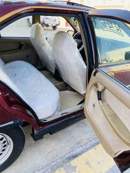 سلام عليكم 
للبيع فقط اوبل اوميگا موديل 1991 مكينه وگير وانجي فول فول خليجي جام كهرباء سلايت روف مكينه وگير بشرط لا صرف ولا بخار السياره مصبوغه عام جماليه بدون ضربه 
داخل واخارج فول نضافه رقم سليمانية بشرط التحويل سنويه لل 2029 السعر 43 وبيها مجال الشراي يخابر 
رقم *********** 
تحياتي للجميع ❤️
