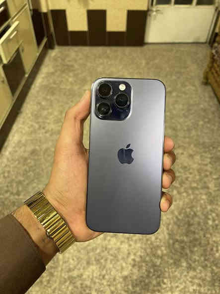 السلام عليكم  ايفون 14 بروس ماكس ذاكرة 256 بطارية 87%‎ الجهاز مبدل شاشة اصلية فقط الجهاز كامل ونضيف وكلة شغال السعر 600 الف وماكو هيج سعر بهيج نضافة 
العنوان بغداد الشعب 
للاتصال ***********
