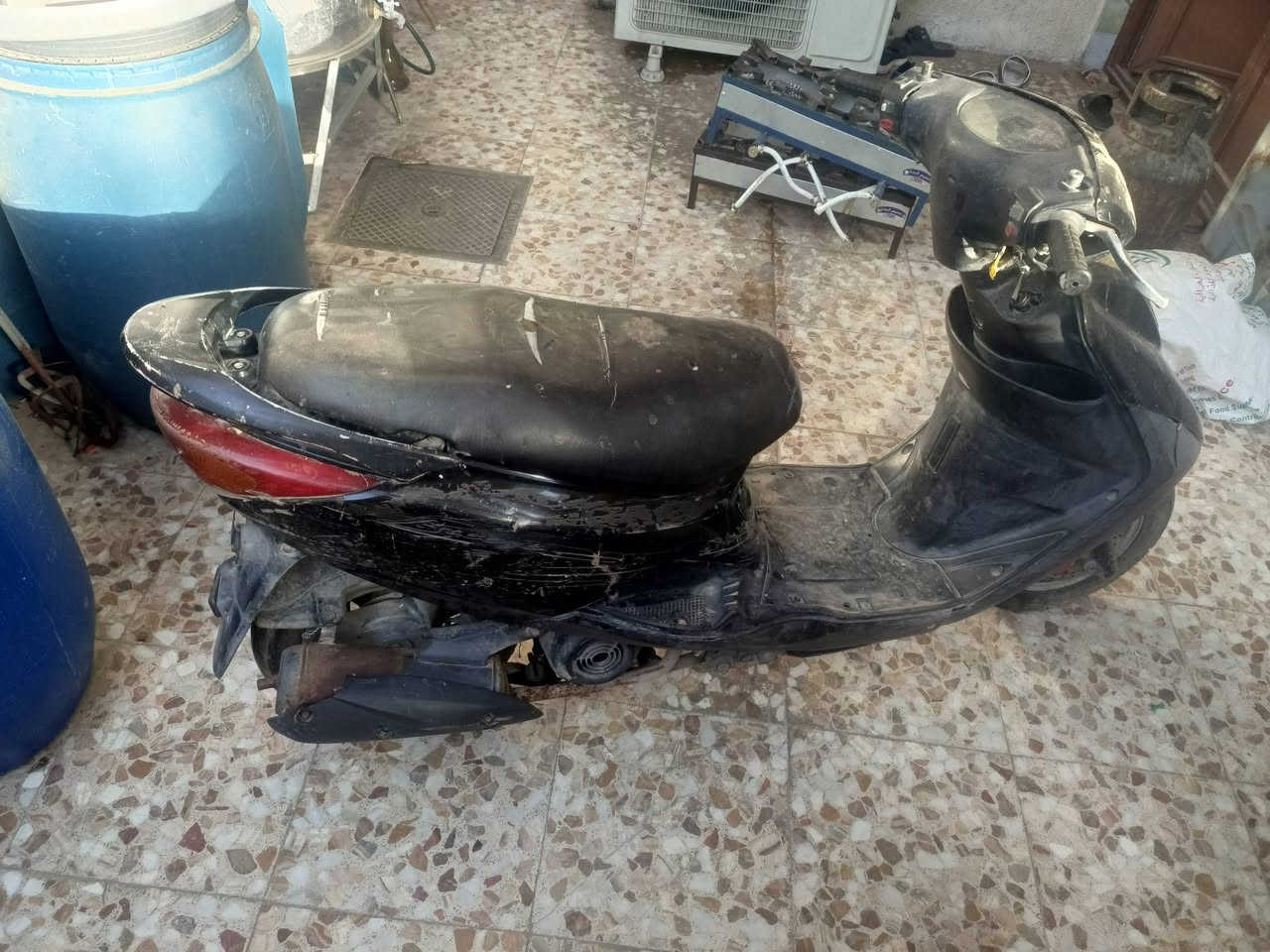 سلام عليكم دراجه بريز للبيع طافيه ابيع عله وضعها كوم حديد سعر ١٥٠ الف مكاني الدوره ابو دشير ‏‪***********‬‏ فقط واتساب متوفر
