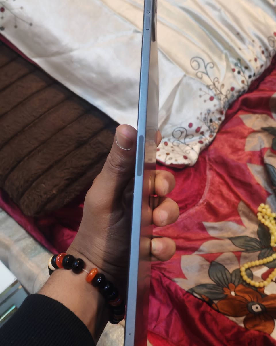 سلام عليكم ايباد M4للبيع جهاز نضافه فول بطاريته 95 بعده داخل الضمان كامل ملحقاته مكاني الأمين 2 رقم
***********
