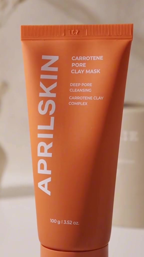 🥕 APRILSKIN Carrotene Pore Clay Mask

الوصف العام:
قناع طين غني بمركب الكاروتين، مصمم لتنظيف المسامات بعمق وتحسين ملمس البشرة. مثالي للبشرة الدهنية أو المختلطة، ويستهدف الرؤوس السوداء والدهون الزائدة.

✨ المميزات الرئيسية:
- تنظيف عميق للمسامات: يزيل الشوائب والدهون المتراكمة داخل المسام.
- مركب طين الكاروتين: يحتوي على مستخلص الجزر الغني بمضادات الأكسدة وفيتامين A، مما يساعد على تهدئة البشرة وتحسين إشراقتها.
- ملمس ناعم: تركيبة كريمية سهلة الفرد والغسل، لا تسبب جفافًا مفرطًا.
- حجم العبوة: 100 غرام / 3.52 أونصة.

اكسبلور #اكسبلور_فولو #لايك #كومنت #explore #likeforlikes


**إذا كنت صاحب هذا الإعلان وتريد حذفه لأي سبب، رجاءا أرسل رسالة إلى الدعم الفني**