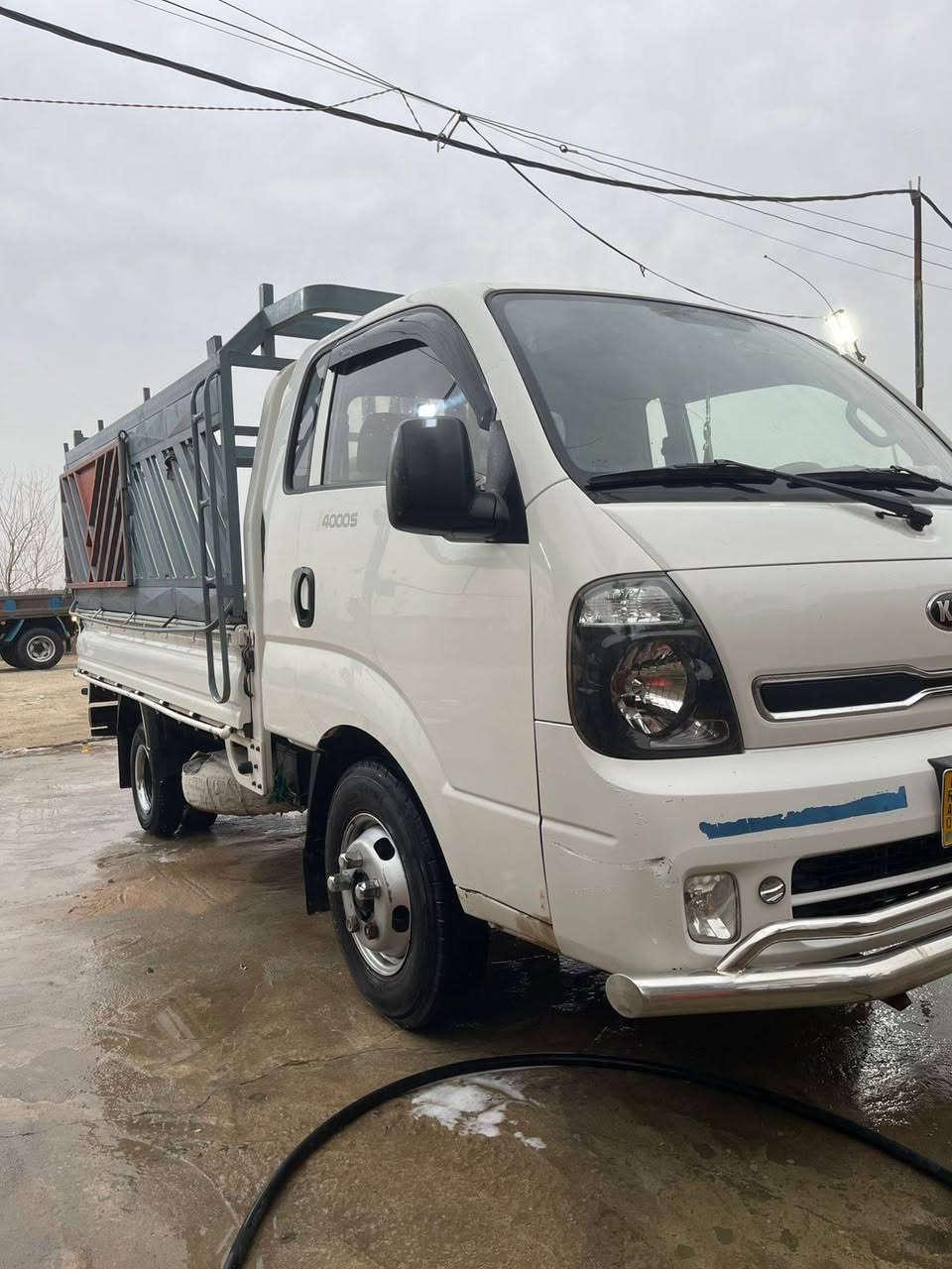 السلام عليكم سياره كيه حمل سياره مكفوله بسمي ثاني يوم احولك المكان ناصريه رقمهي ذ ي قار 2016  / ***********
