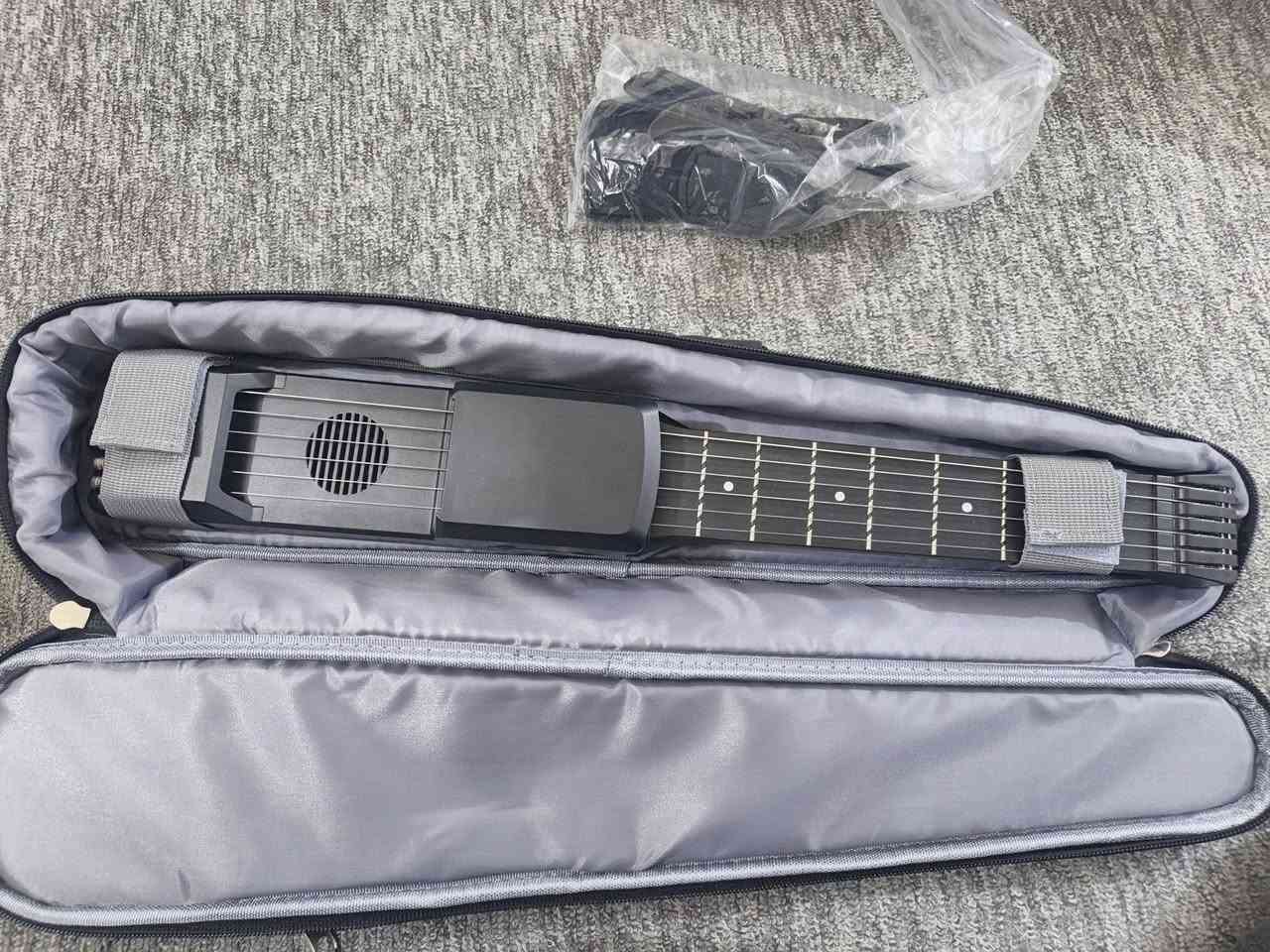 كيتار قيمة واخذه هوة والتوصيل بس لاتكسر بي
***********
