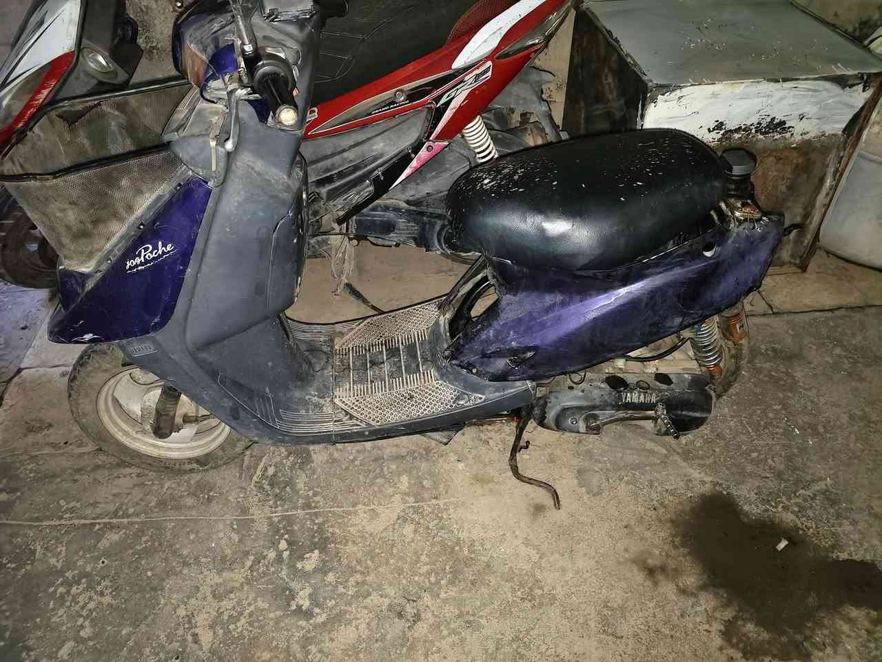 مكلف بالنشر
دراجه بزون 60 دراجه متروكه ضمان محرك وكهربائيات سلف وهندر عوزه ترتيبات خارجيه والتانكي مزروف لحمته مافاد ودية دهن اذا تريد تخلي خلي 150 ومجال بسيط مكاني بغداد الكسره


**إذا كنت صاحب هذا الإعلان وتريد حذفه لأي سبب، رجاءا أرسل رسالة إلى الدعم الفني**