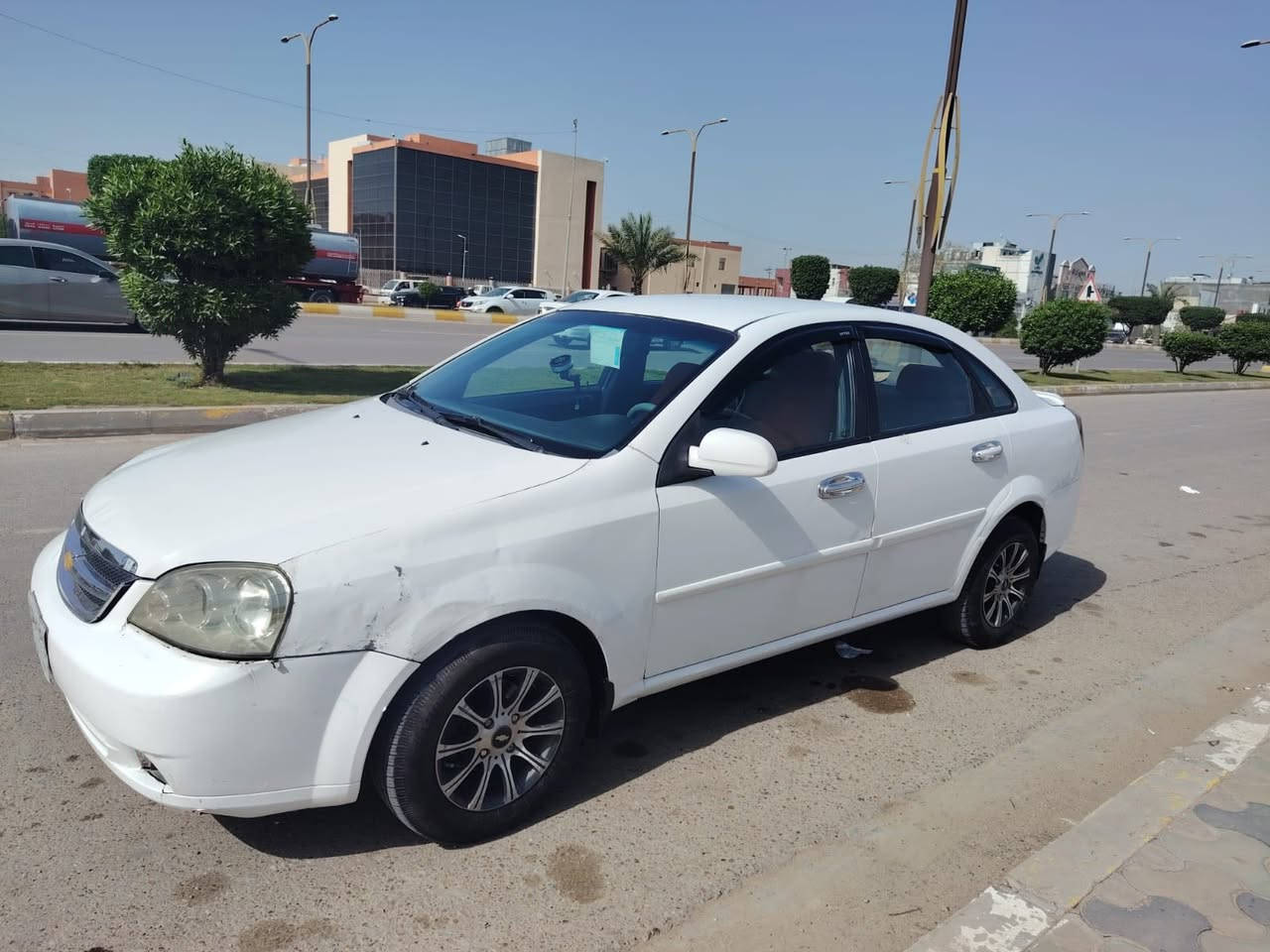 السلام عليكم
اوبترا 2006 خليجي
محرك 1600
كير ومحرك مكفولات  
تبريد ثلج 
تخم تاير 
باتري جديد 
رقم بغداد مشروع وطني تحويل ثاني يوم 

مكان السيارة الفلوجة 

للاستفسار ***********  غير متواجد ؏ الفيس
