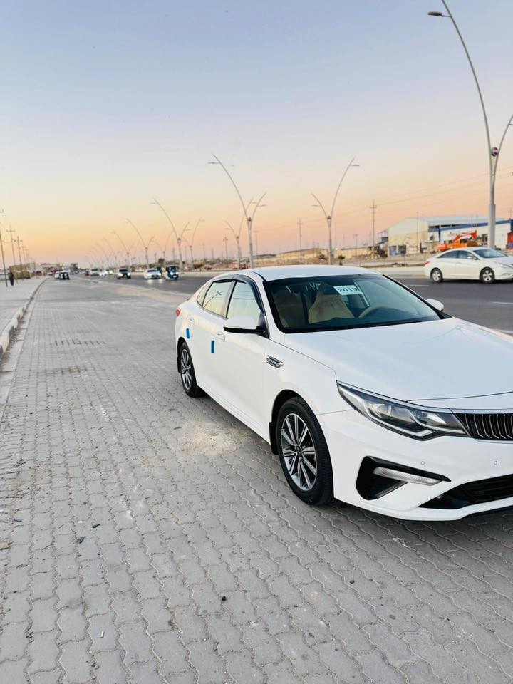 سلام عليكم للبيع كيا اوبتيما الخليجي مديل 2019 محرك 2000 سيارة جديدة رقم أربيل سنويه بعد بيها سنه سيارة كفاله السعر 175 ورقه وبي مجال مكان السيارة بصره رقم الهاتف  ***********
