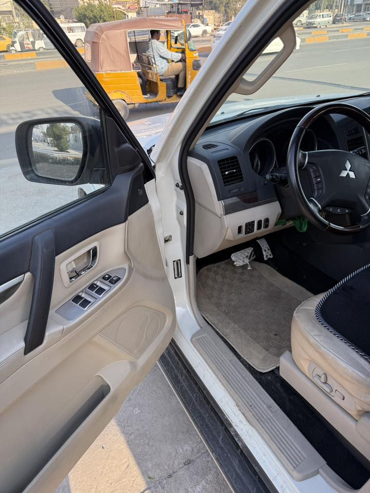 زيرو🚨زيرو🚨
تحية طيبة لجميع اعضاء الكروب 

باجيرو ٢٠١٠ خليجي مكفول كفالة عام السيارة زيرو مخزونة ماشية فقط (٩ الاف )فول موصفات بنورما  اشاير بالمري ثلاث قطع تبريد مكينة ٣٥٠٠ لايت زينون بلاد مقاعد السايق والصدر تحكم كهرباء ٧ راكب السيارة وباقي المواصفات المعروفة

نرجع ونكول السيارة زيرو ومخزونة وسعر يختلف عن السوك ورجاء اخوي الي مو شراي لا يتصل السعر  :210 او .واحد وعشرين الف دولار  تريد تتصل او علا الواتس اب ممتواجد فيس رقم تليفون ***********
