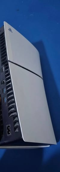 شلونكم شباب بلي 5سلم للبيع نضافة فول محلقات كاملة كارتنونته موجودة ماب...