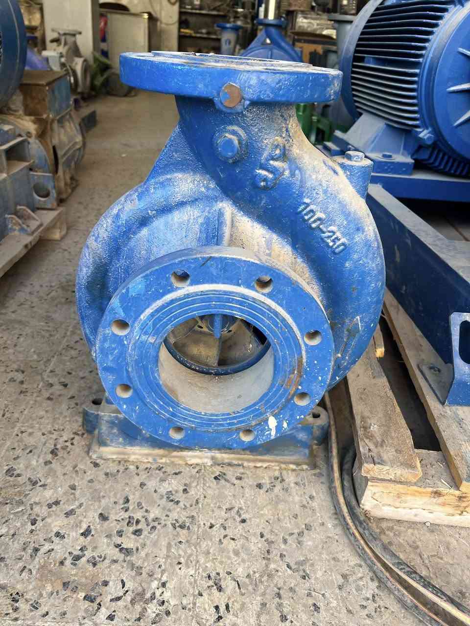 للبيع مضخه 5X4 تركيه هيت 20 جديدة مامشتغله السعر 650 الف وبيه مجال العنوان سامراء رقم هاتف 📞 ***********
