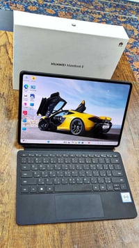 للبيع لابتوب  huawei matebook E  2in1 اخو الجديد نظافة 100% مستخدم قلي...
