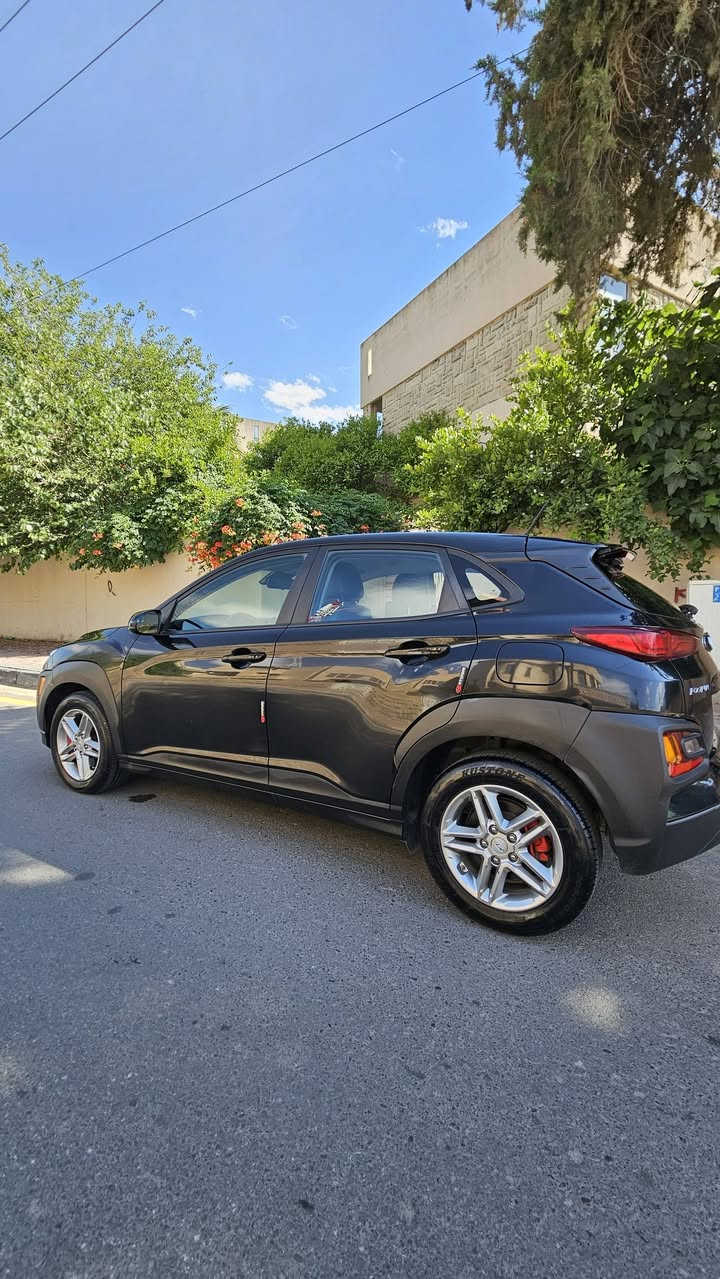 السعر 155 

السيرة الذاتية: هونداي كونا موديل 2021 وارد أمريكي داخلة للعراق كلين حادثها بالعراق دراجة نارية دعمت الجنطة واتبدلت نفس اللون فقط 

المواصفات: 
.محرك 2000 تيربو 
.دفع رباعي
.تحديد مسار 
.بريك ذاتي ..رادار 
.مثبت سرعة 
.وضعيتين قيادة 
..السونار واضح والمندلاوي معروف 

(تحويل شوكت متريد) 
 
مكاني الموصل جانب الايمن

باقي التفاصيل معروفة 
للتواصل واتساب  *********** فقط

