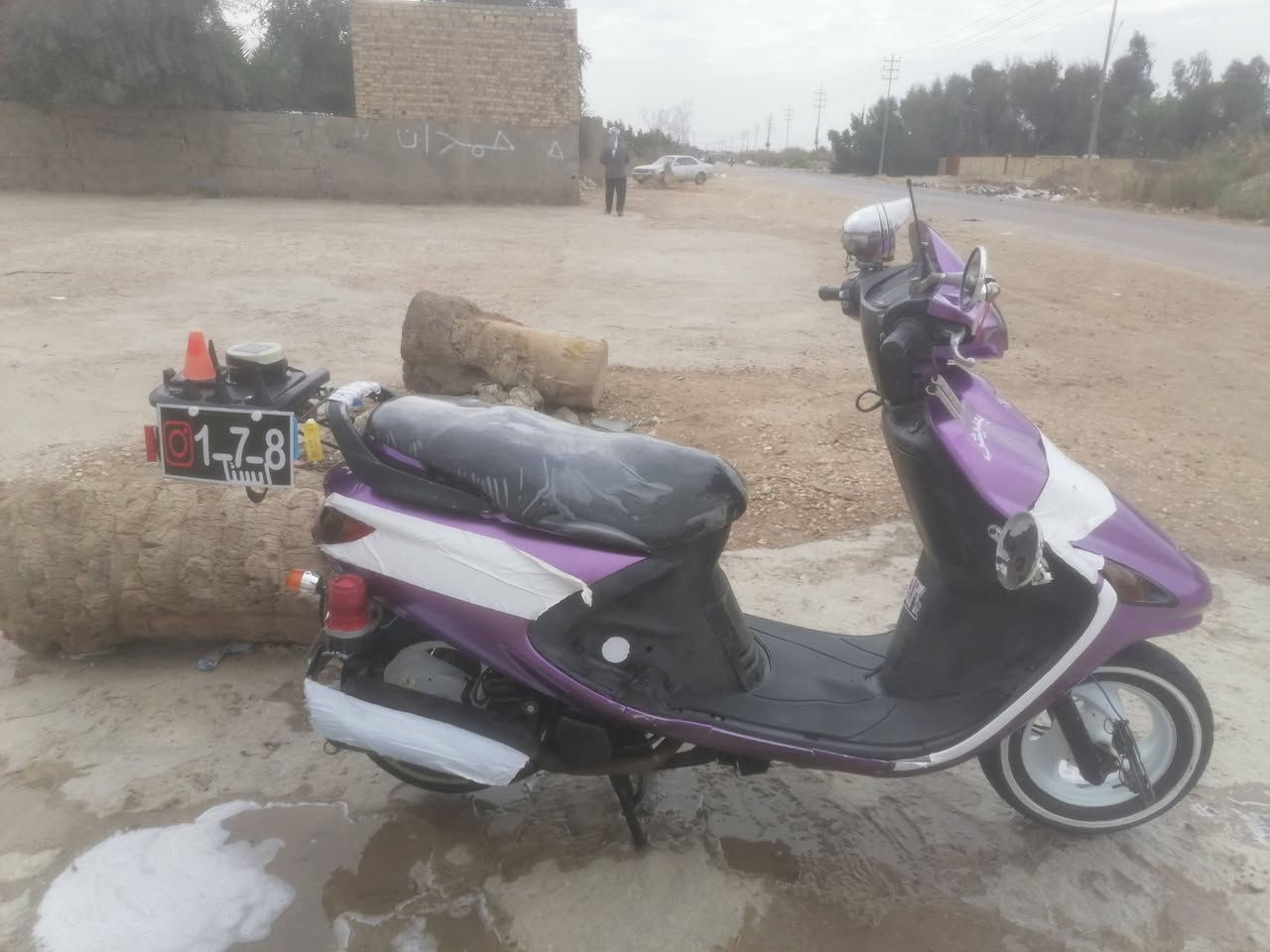 سلام عليكم دراجه فراشه للبيع جديده جديده

1اشاير شغاله
2تشتغل سلف
3الاتات شغاله امامي وخلفي
4مكينه نضيفه 90بل 100
5مرتبه وشوف كدامك بعد احله من الصو

مكاني الدوانيه الحمزه الشرقي
الهاتف ***********بي وا تساب

السعر خاص وبي خير ودلل اتصال هاتف
