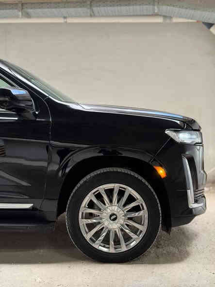 السلام. عليكم. 
Cadillac escalade 2023  600
فول مواصفات  لكجري بريميوم 
بانوراما
كاميرا اماميه 4k 
٣٦ سماعه. 
‎حساسات 360 
٥ كاميرات 
شاحن لاسلكي 
لد داخلي متغير 
داتاشو عداد امامي
جنطه كهرباء +حركه. القدم 
العداد ٣٥ الف
حادث موضح بالصور 

جاملغ وبنيد بدون دواخل وجاملغ خلفي جزء صبغ 

مكاني بغداد حي الجهاد 

السعر مناسب جدآ

للاستفسار ***********
