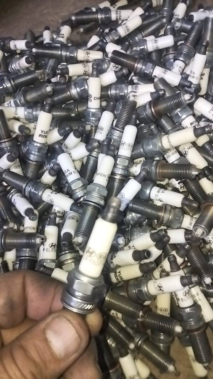 السلام عليكم ورحمة الله 

رمضان كريم تقبل الله طاعتكم 
توفرت بلكات نوع دينسو قصير فحمي ياباني اصلي مؤسسة حاوية مستخدم بنسبة نظافة عالية
سعر التخم 10 الاف
العنوان بغداد الحبيبية قرب ساحة الحمزة 
للاتصال ***********
متوفر توصيل لجميع المحافظات 
بيع بالجملة لاصحاب الورش والمحلات
