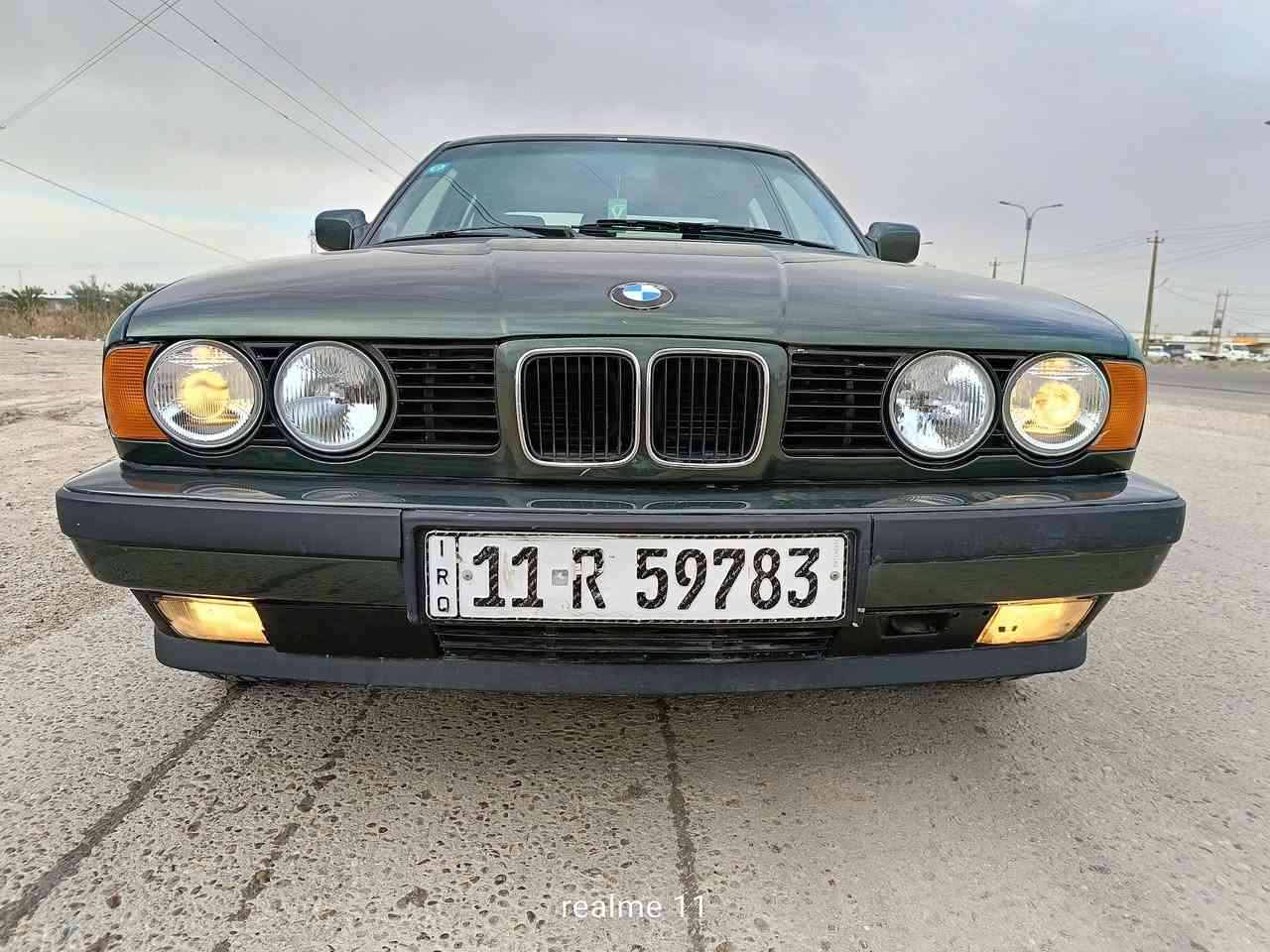 السلام عليكم للبيع فقط حجم 525 محرك مفتوح كير اوتماتيك موديل 1991 سياره جاهزة من ك ربع متصرف عليها ترايها للبصره دوشمه جديدة تخم تاير جديد تبريد تدفئة شغال مكاني بغداد المحمودية السعر 58 وبيها مجال بسيط *********** ////***********
