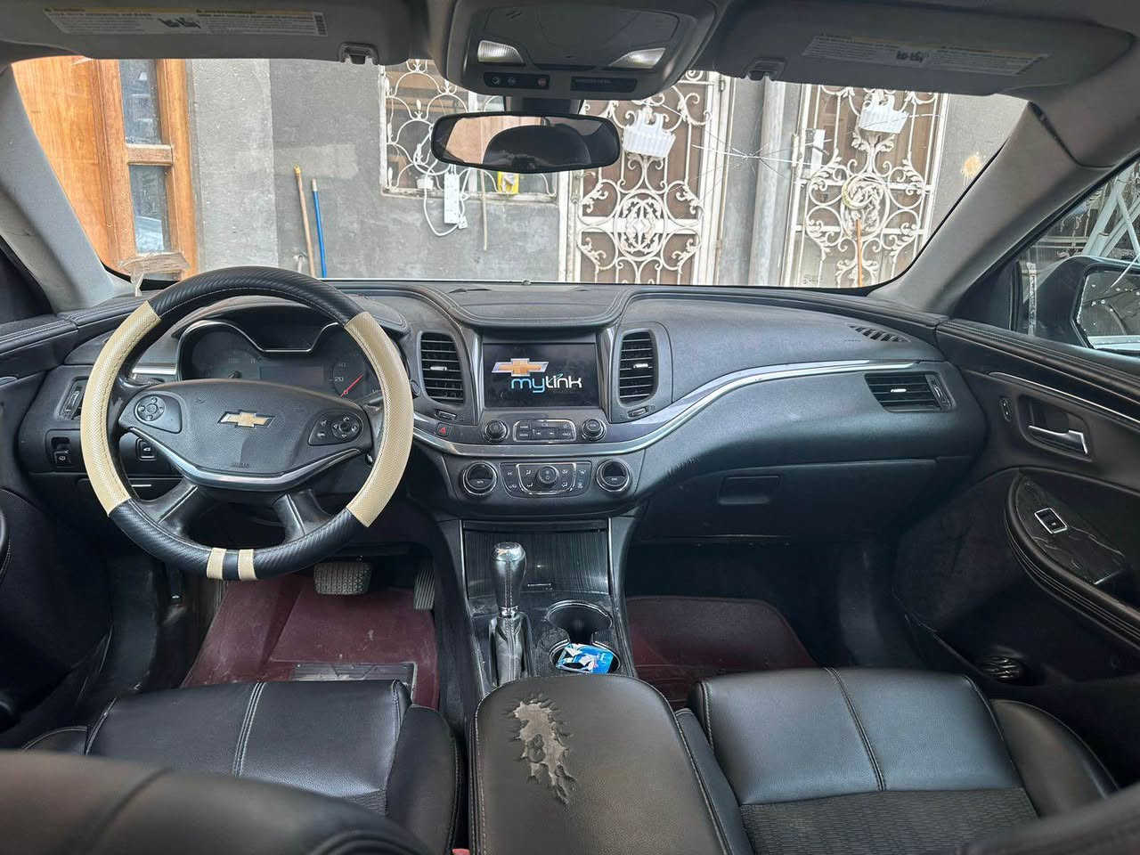 سلام عليكم 
شفر امبالا مديل 2016
وارد امريكي ضرر/ جاملغ وباب يمنه
مواصفات LT
رقم بصره 
محرك 6 سلندر  3600
معوقين صارت حره 
الموقع متوفي
 ( اهله موجودين بدون قاصرين )
السعر 85 وبي مجال قليل 

***********
‭0787 225 5779 البصرة, العراق
