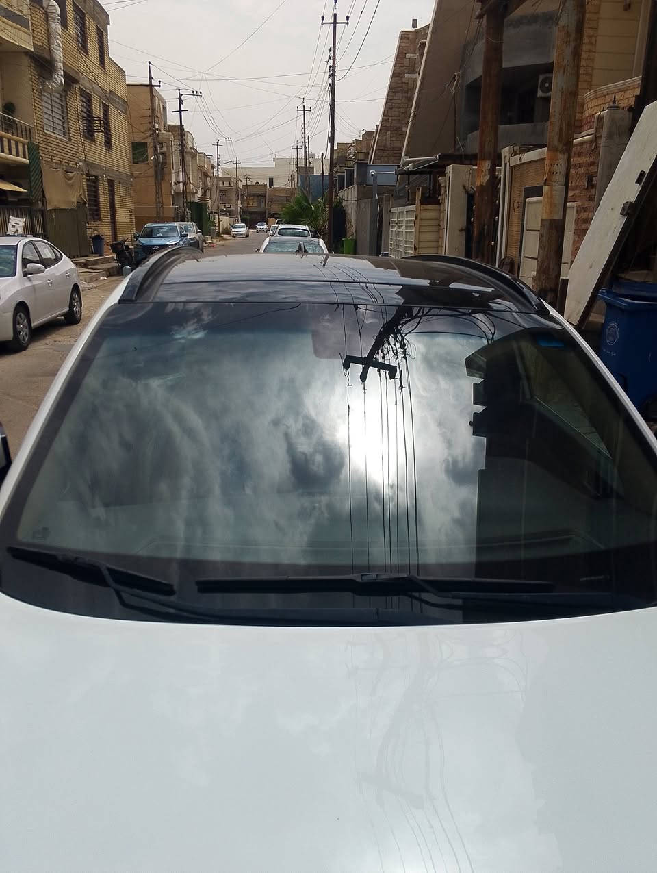 السلام عليكم توسان موديل 2020 خليجيه رقم بغداد فول السياره واحد على واحد مكان السياره البياع السعر 180 رقم ***********
