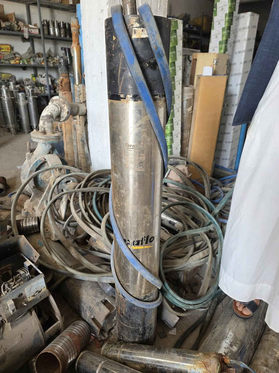 *********** السلام عليكم عندي غطاسات البيع كميات و محوله
