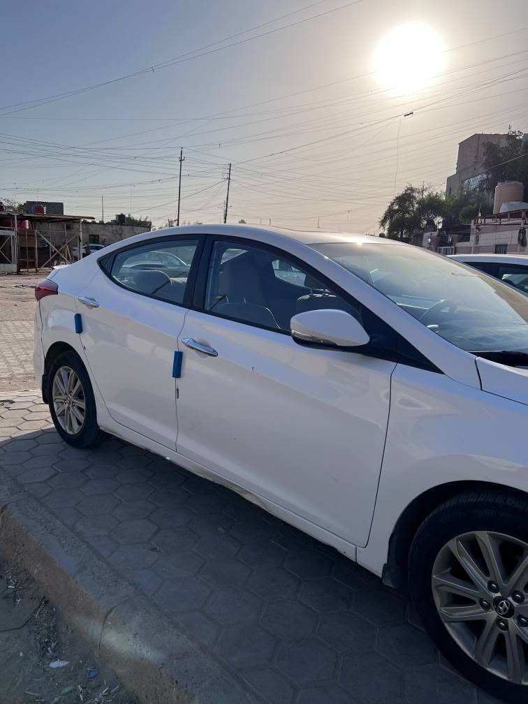 النترا ٢٠١٥فول  سيارة جاهزة كير ومكينه جدد كامله سيارة بأسمنه تحويل بيها فقط طخات واضحه بصورة مابيه صبغ سيارة جاهزة سعرة١٢٨   *********** البصرة, العراق
