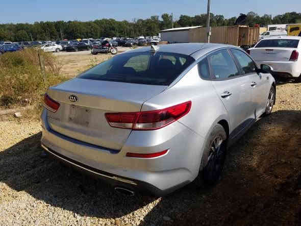 السلام عليكم اوبتما 2019 وارد امريكي حادثه طخه بلدعاميه يعني كلين صور الحادث بالمنشور بلعراق بيه 4قطع رش فقط اثر شخوط تجي وتفحص نفس كلامي سياره بدون ايرباك ماشيه 98 محرك 2400 كير ومحرك بلاد تبريد وتدفه وصدر كله جديد عله وضع الشركه خصم الكلام سياره كلش جديده تجي وتشوف وشرط للسونار رقم أربيل بأسمي تحويل بأي وقت يعجبك السعر 116 بي مجال بسيط وماكو هيج سعر بس مستعجل *********** مكاني بغداد الكراده
