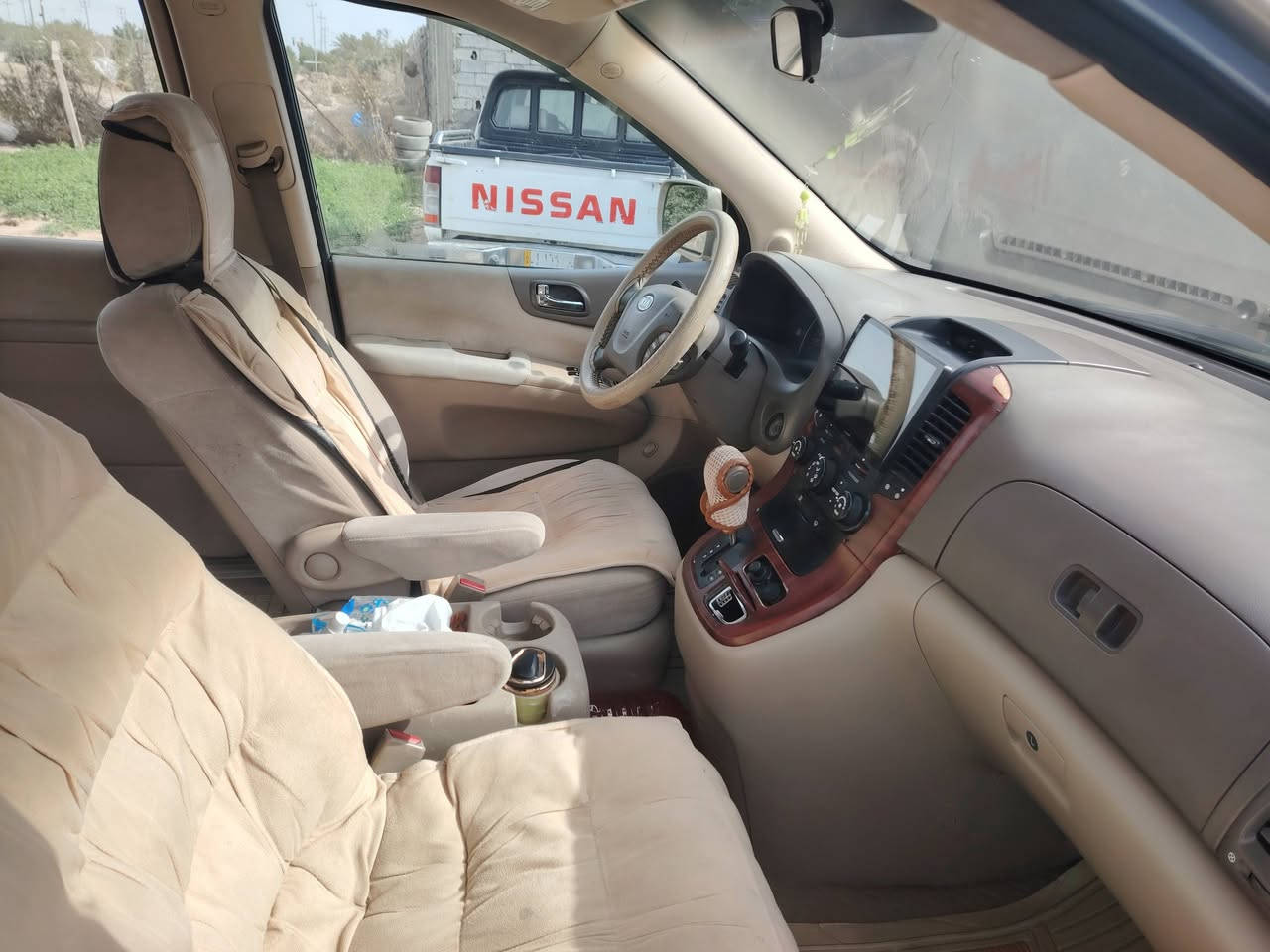 سيدونه مديل ٢٠٠٨ رقم بغداد  وجاهزة المكان بالسماوة قضاء الرميثة سيارة جاهزة وبيها رشات صبغ أثر جراد شرط احلا من الصور  مكينة كير تبريد حداديه تخم تاير كلة كفالة شرط  ٠سعرة ١٣٠
***********
