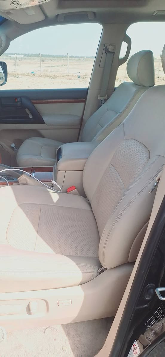 موديل ٢٠١٢
مكفولة بدون صبغ وبدون تبديل
رقم أربيل بأسمي 
السعر ٣٣٠ ورقه
***********
